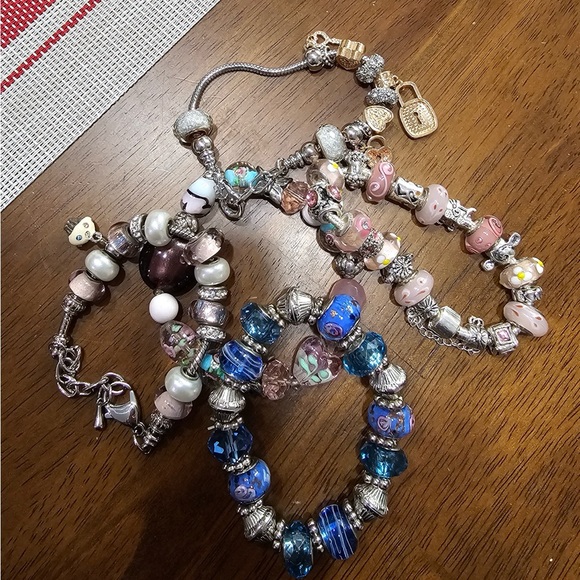 Glass Bead Bracelet Set of Four Bracelets - Picture 14 of 14